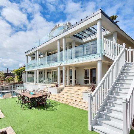 Orakei Grandeur Mansion With Sea Views & Pool Villa Оукланд Екстериор снимка