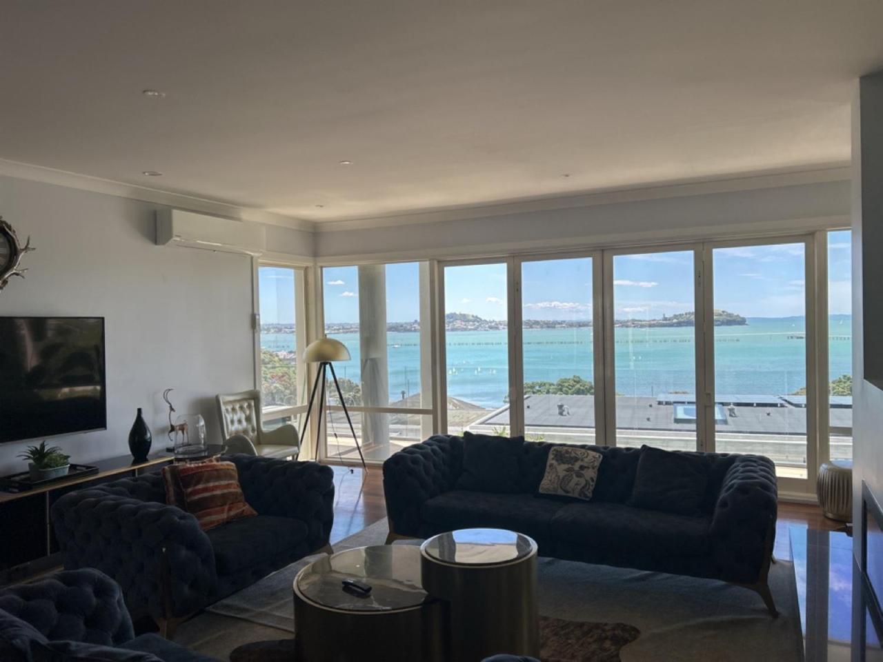 Orakei Grandeur Mansion With Sea Views & Pool Villa Оукланд Екстериор снимка