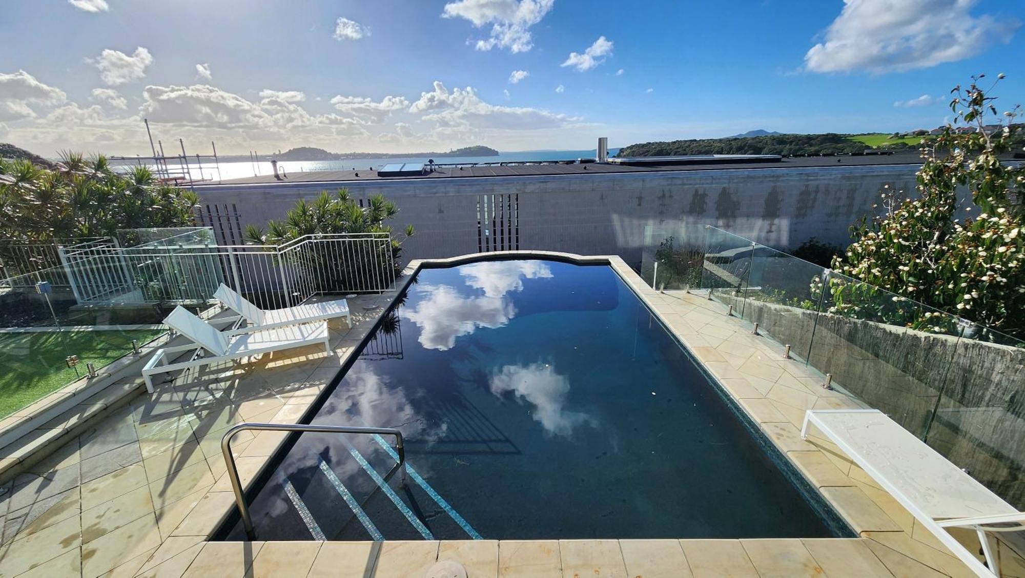 Orakei Grandeur Mansion With Sea Views & Pool Villa Оукланд Екстериор снимка